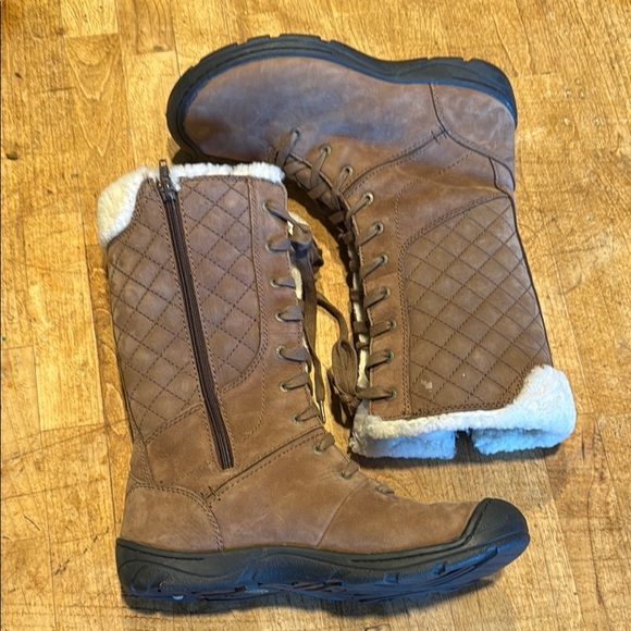 Keen Brown Winter Rain Boots with Plush Lining - Picture 2 of 5